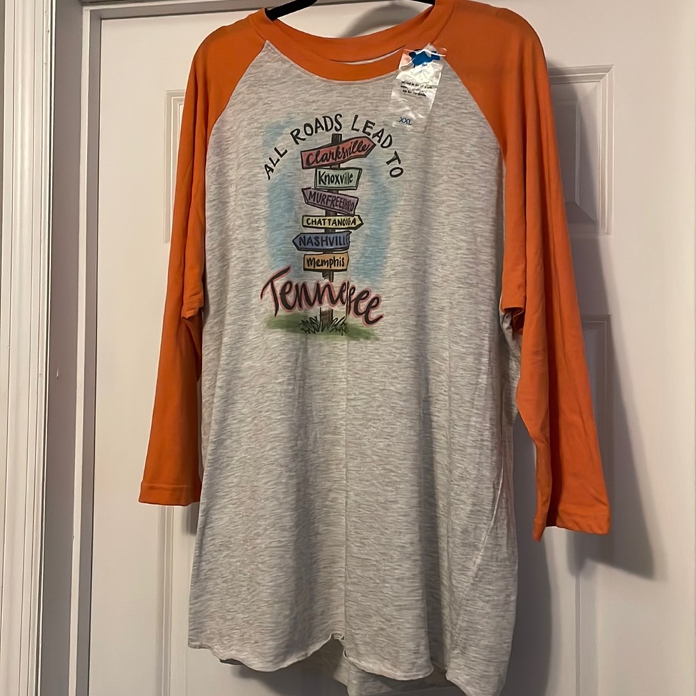 NWT All Roads Lead to Tennessee tshirt